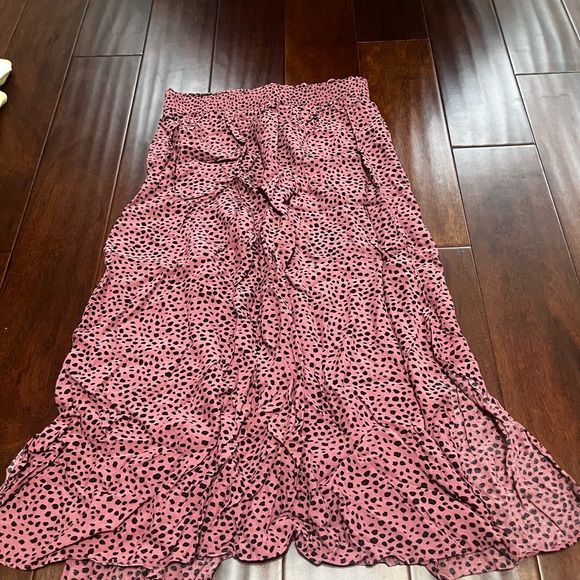 Dark Pink w/ Black Spots Midi Skirt - Picture 3 of 3